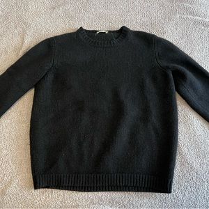 Black cashmere crew neck sweater